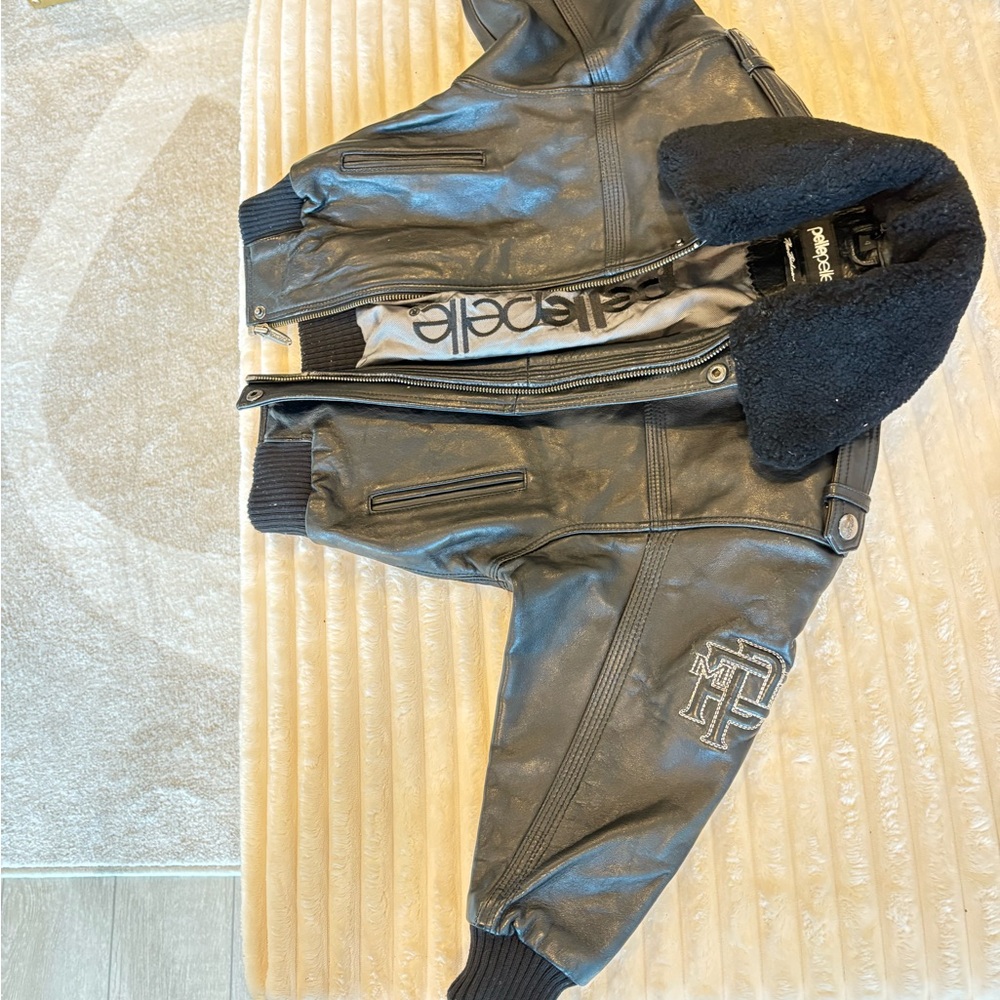 Pelle Pelle Black Leather Jacket with Shearling Collar